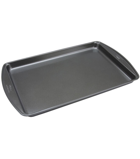 Wilton Bake It Better Non-Stick Extra Large Cookie Sheet, 13 x 20-Inch