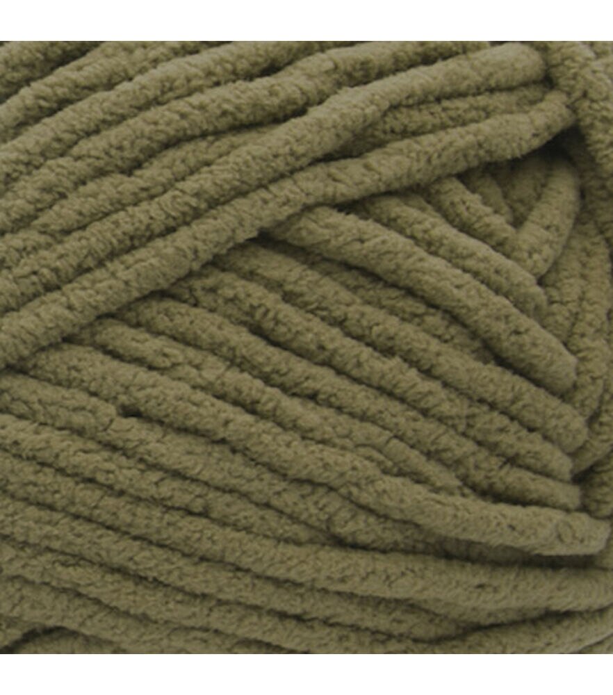 220 Yards Bernat Blanket Yarn Plum Chutney 