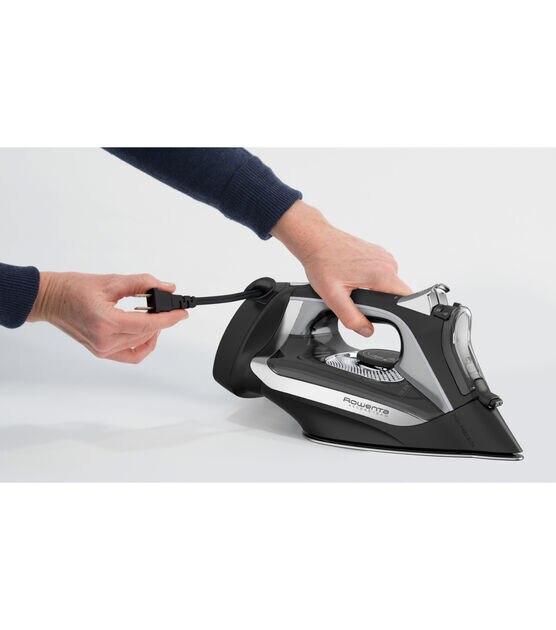 Rowenta Access Steam Cordreel Steam Iron with Stainless Steel