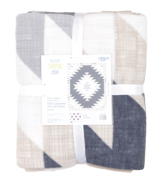 Floral Pattern Gray Anti-pill Fleece Fabric No Sew Throw Kit 72x60 