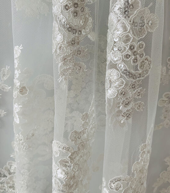 Shimmering Sequinned Off-white Grid Mesh Lace Fabric