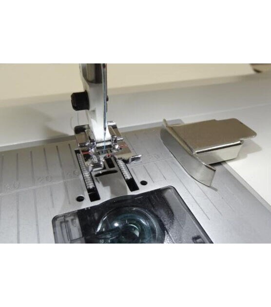 Magnetic Seam Guide with Adjustable Fabric Positioner