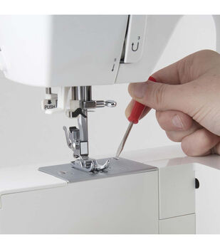 Singer, Other, Singer Stitch Sew Quick 2 Machine Compact Handheld Sewing  Machine Euc Goodasnew