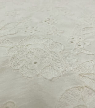 Cotton Eyelet - Francesca - Floral Connections - White - Stonemountain &  Daughter Fabrics