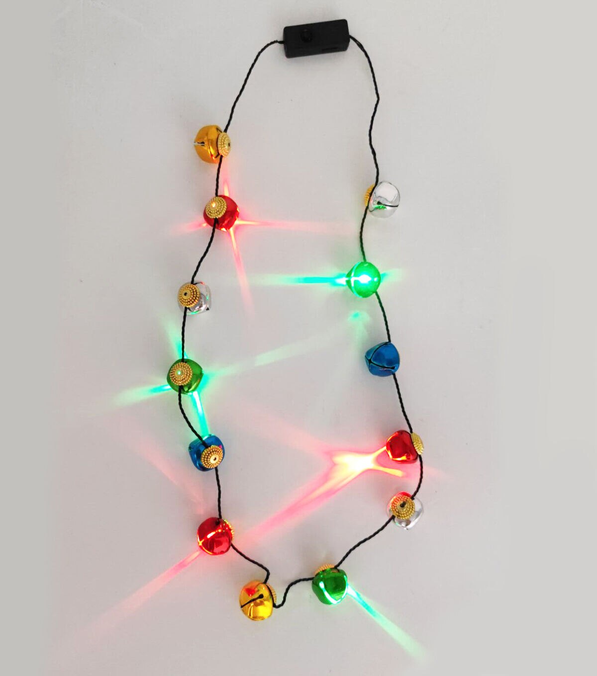 Aluminum Wire Christmas Tree with Jingle Bells Necklace | Tesoro