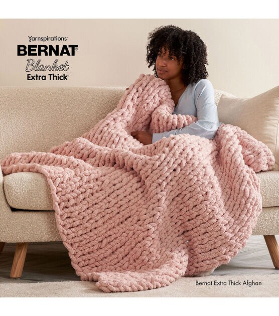 Bernat Blanket Extra Thick Crochet Yarn in Blue Mist | Size: 600g/21.2oz | Pattern: Crochet | by Yarnspirations