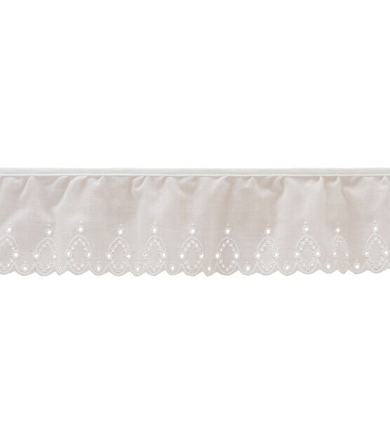 Simplicity Petite Eyelet Trim 2.5''