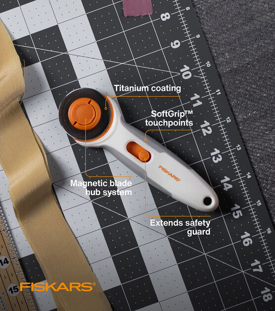 Fiskars Titanium Comfort Stick Rotary Cutter 45mm by Fiskars