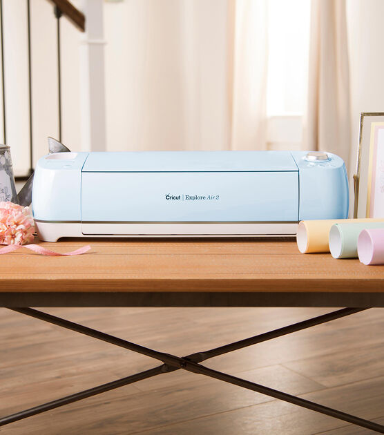 Cricut Explore Air 2 + Blue Essentials Crafting Bundle