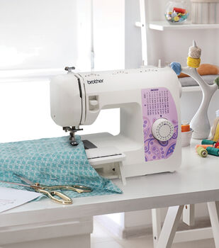 Brother CS7000X Computerized Sewing & Quilting Machine