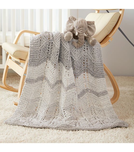 Bernat Baby Blanket 220yds Super Bulky Polyester Yarn