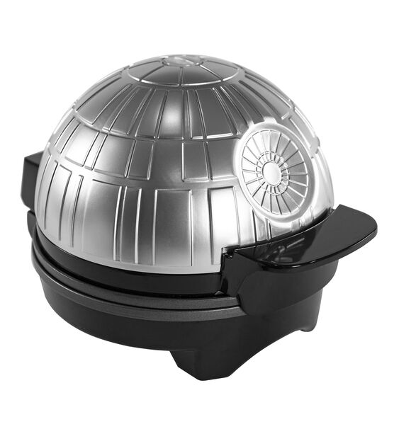 Star Wars Millennium Falcon Waffle Maker Iron