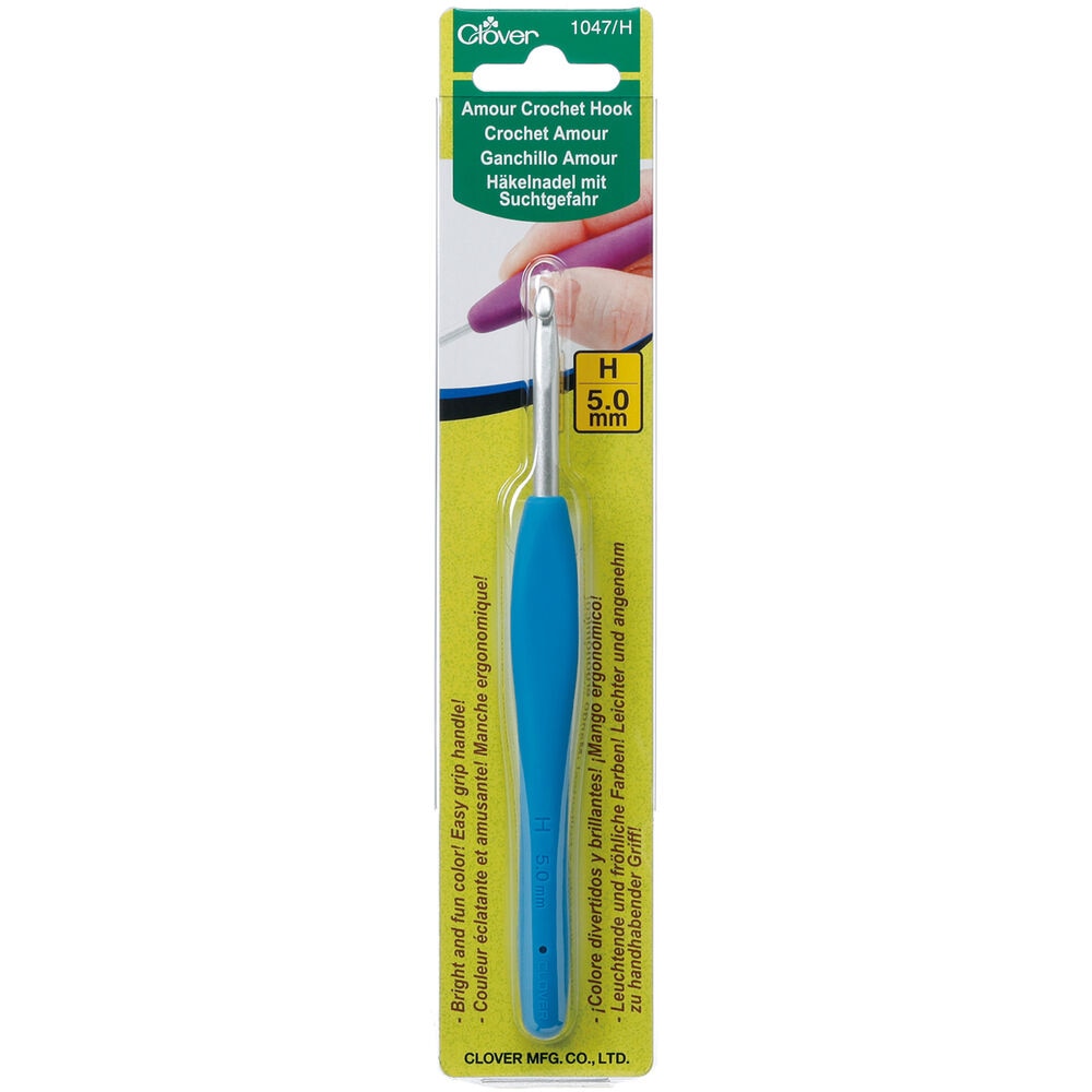 Clover Amour Aluminum Crochet Hooks, H8/5mm, swatch