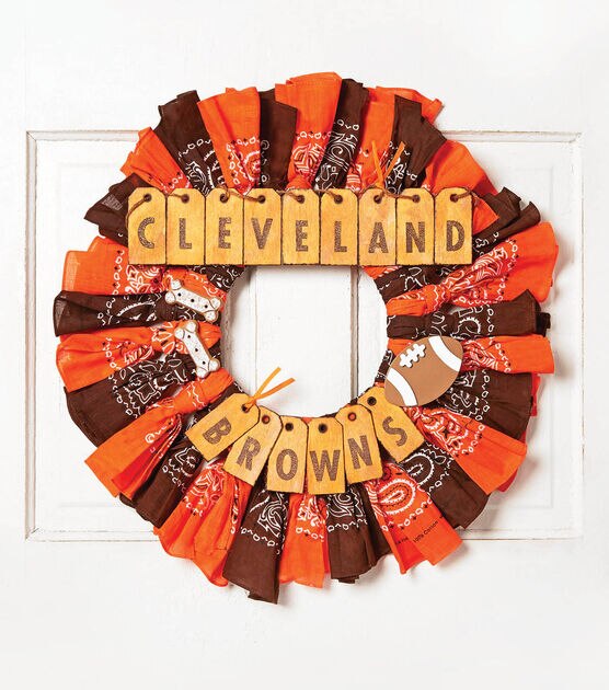 How To Make Browns Bandana Wreath Online