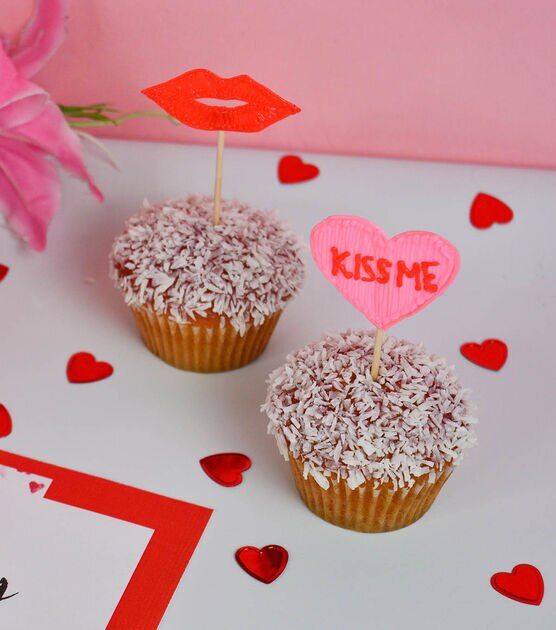 3D Pen Valentines Cupcake Toppers, image 2