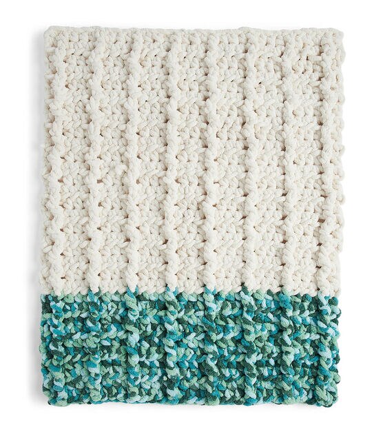 Bernat Blanket Extra Thick Dipped End Crochet Blanket, image 3