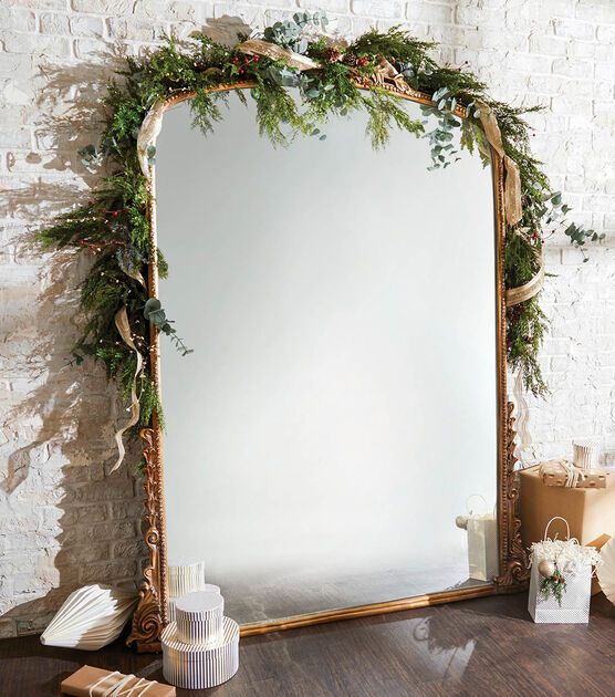 Evergreen Holiday Mirror Garland