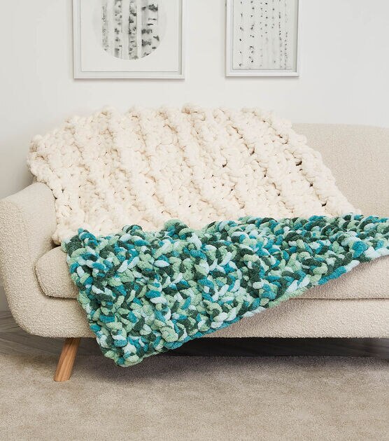 Bernat Blanket Extra Thick Dipped End Crochet Blanket