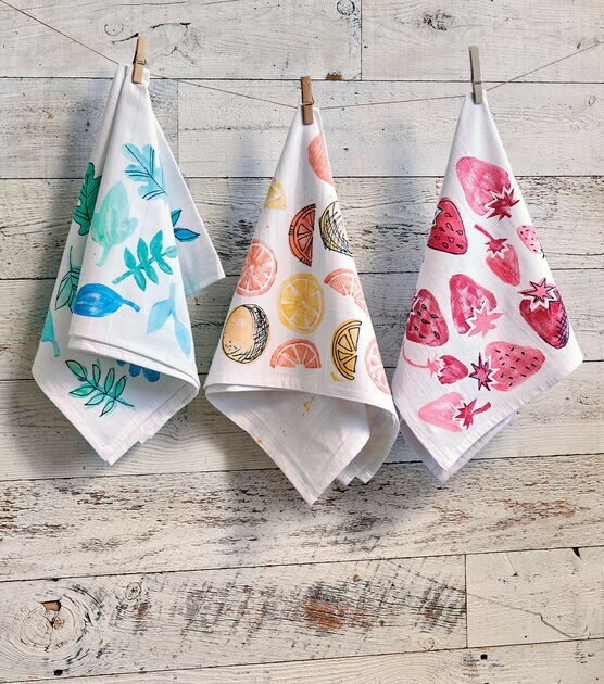 DIY Tea Towel Tutorial (Stamped Kitchen Towels)