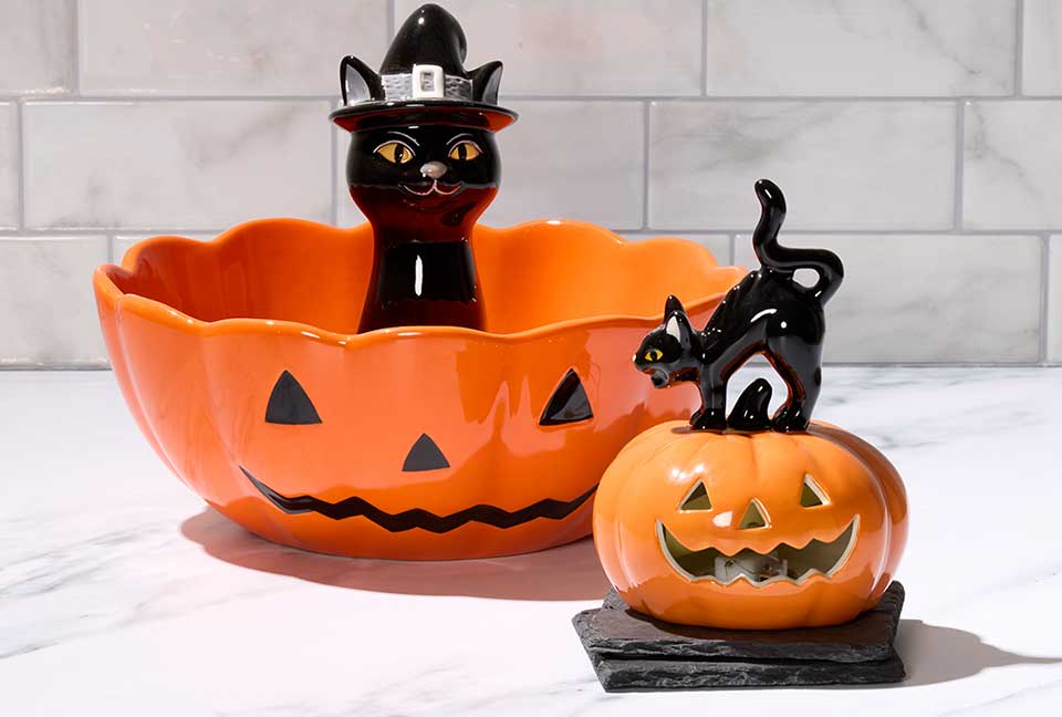 halloween black cat decor