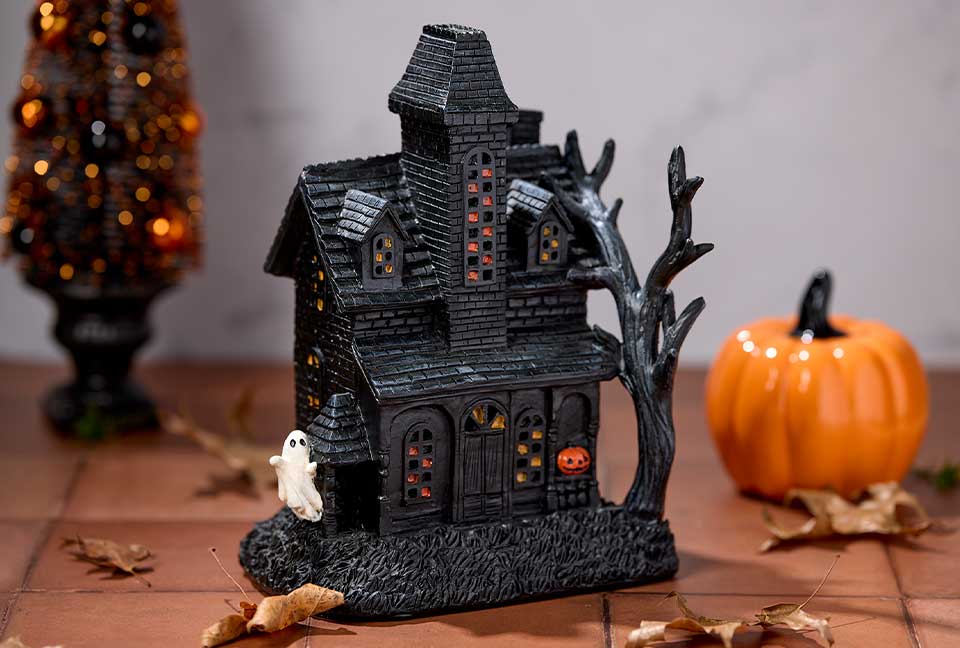 haunted house decoration