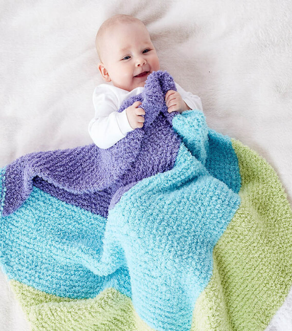 How To Make A Bernat Baby Chevron Knit Blanket | JOANN